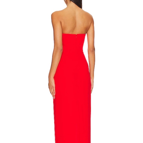 Red dress - Picture 2 of 3